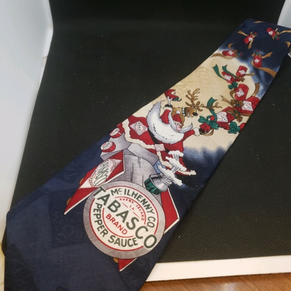 Christmas Tobasco  Tie.   HANG